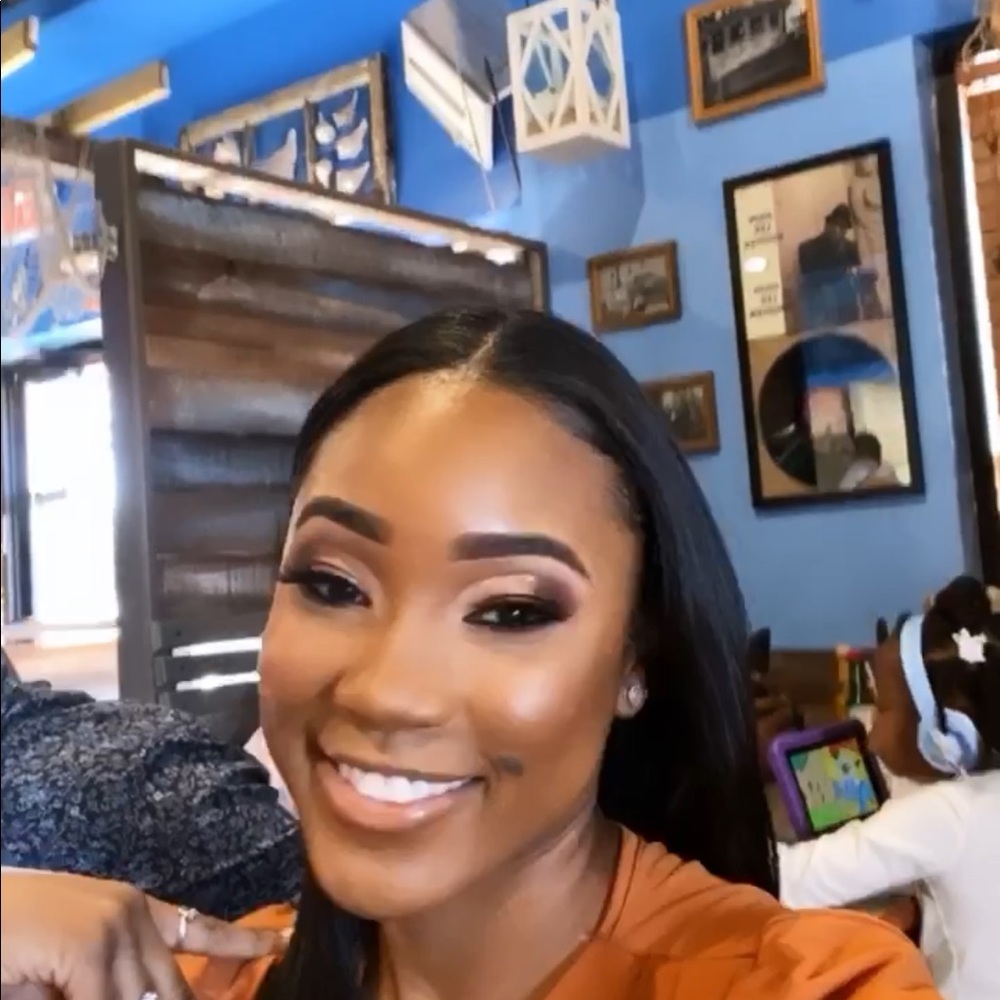 Meet your Posher, Tamia